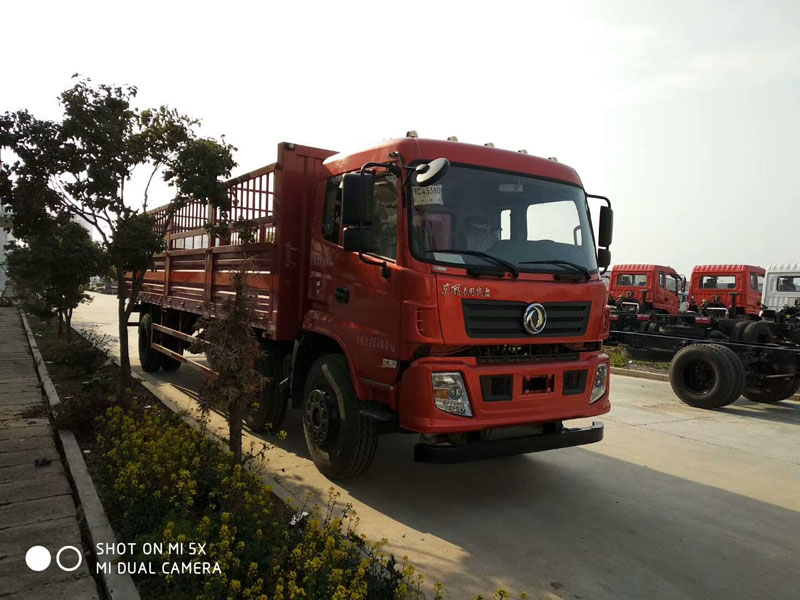 東風(fēng)9.5米(15.3噸)氣瓶車