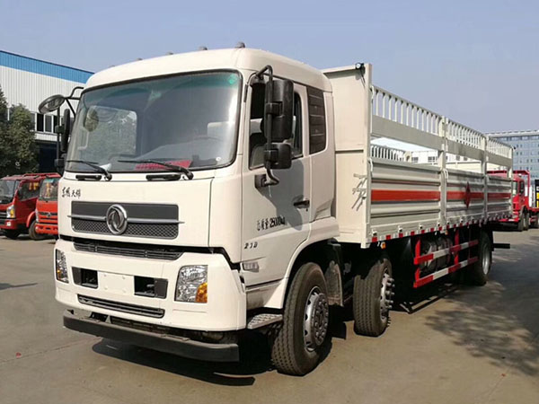 天錦8.6米(15.6噸)氣瓶車(chē)