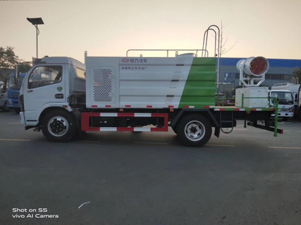 國六東風(fēng)大多利卡多功能抑塵車