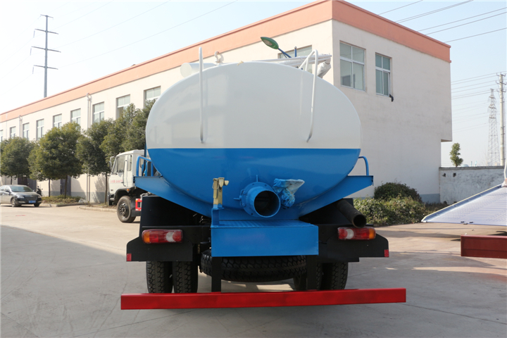 東風145國五8方吸糞車