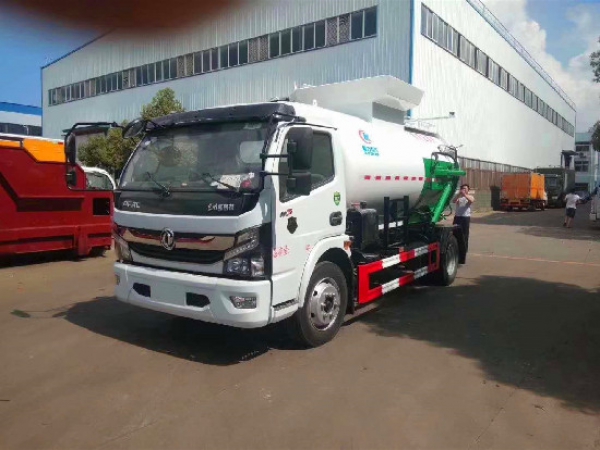 東風(fēng)多利卡國(guó)六8方（圓罐）餐廚垃圾車(chē)