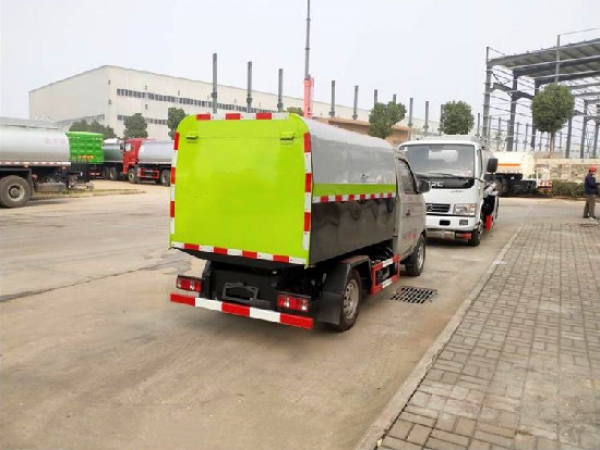 長(zhǎng)安國(guó)六3方密封廂式自卸垃圾車(chē)