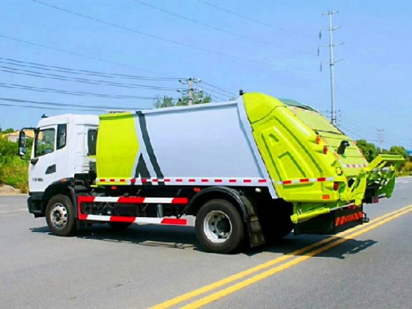 東風(fēng)天錦國(guó)六新款12方壓縮式垃圾車(chē)