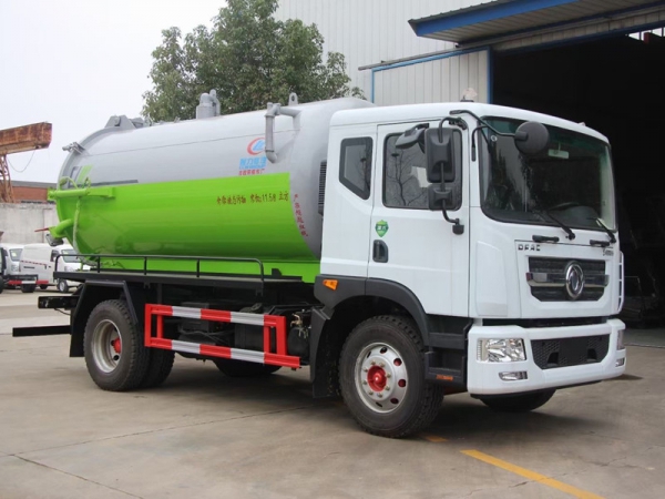 東風D9吸污車罐體容積12方