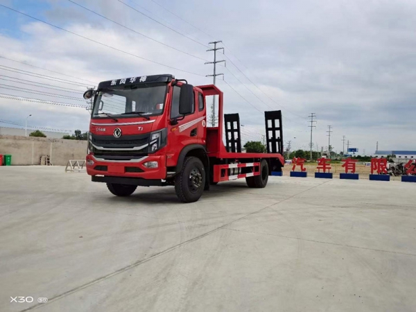 東風華神T3平板拖車板長4.7米