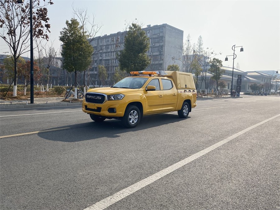 大通皮卡強(qiáng)排車